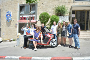 Katz and Hirth families visit United Hatzalah Headquarters