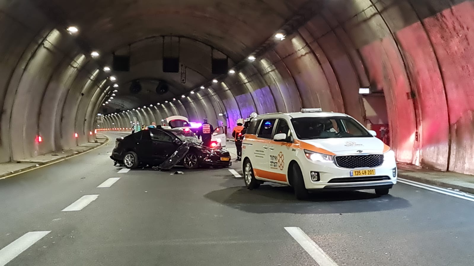 UH volunteers respond to a medical emergency on Highway 6 illustration